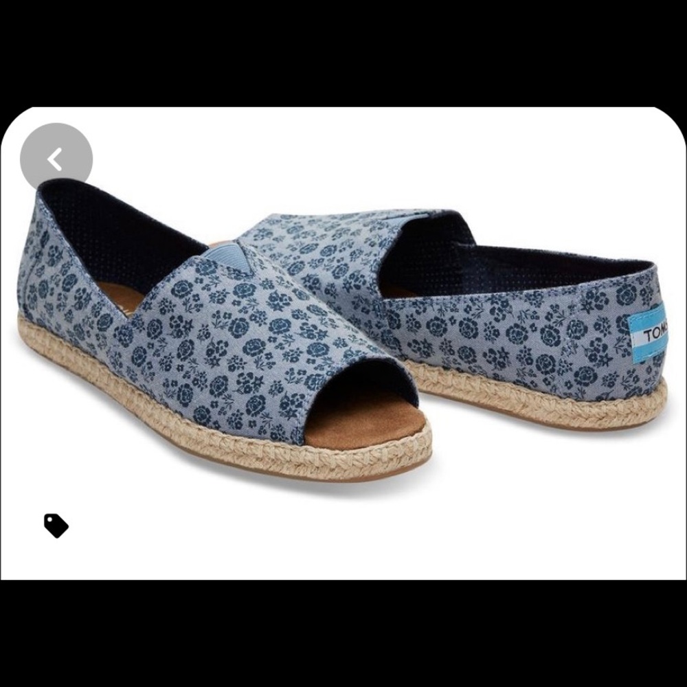 Barely worn Toms open toed blue floral flat